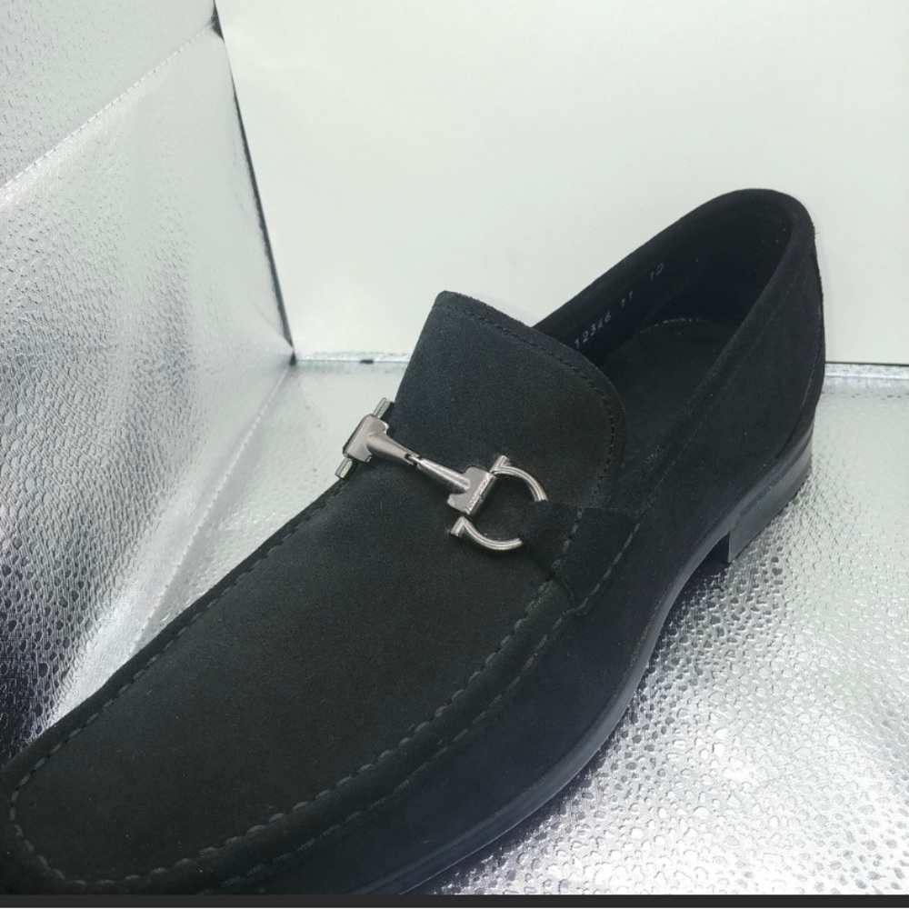 Grandioso Salvatore Ferragamo Loafers. MINT condition.